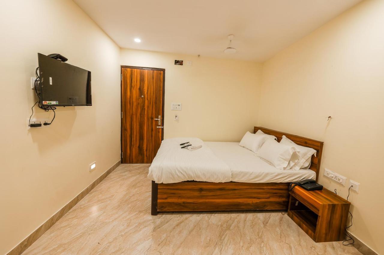 Hotel Holiday Express Calcutta Exteriör bild