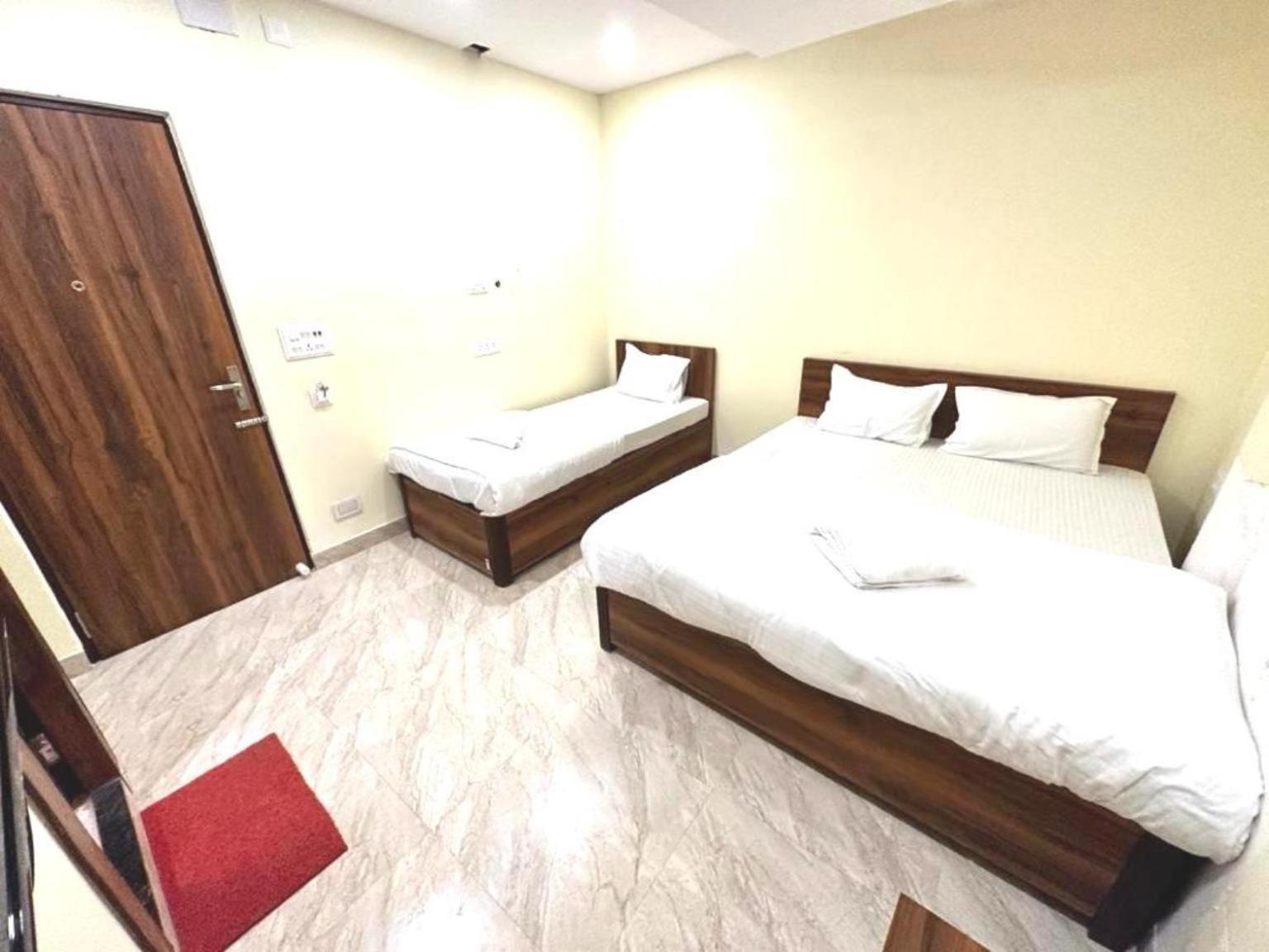 Hotel Holiday Express Calcutta Exteriör bild