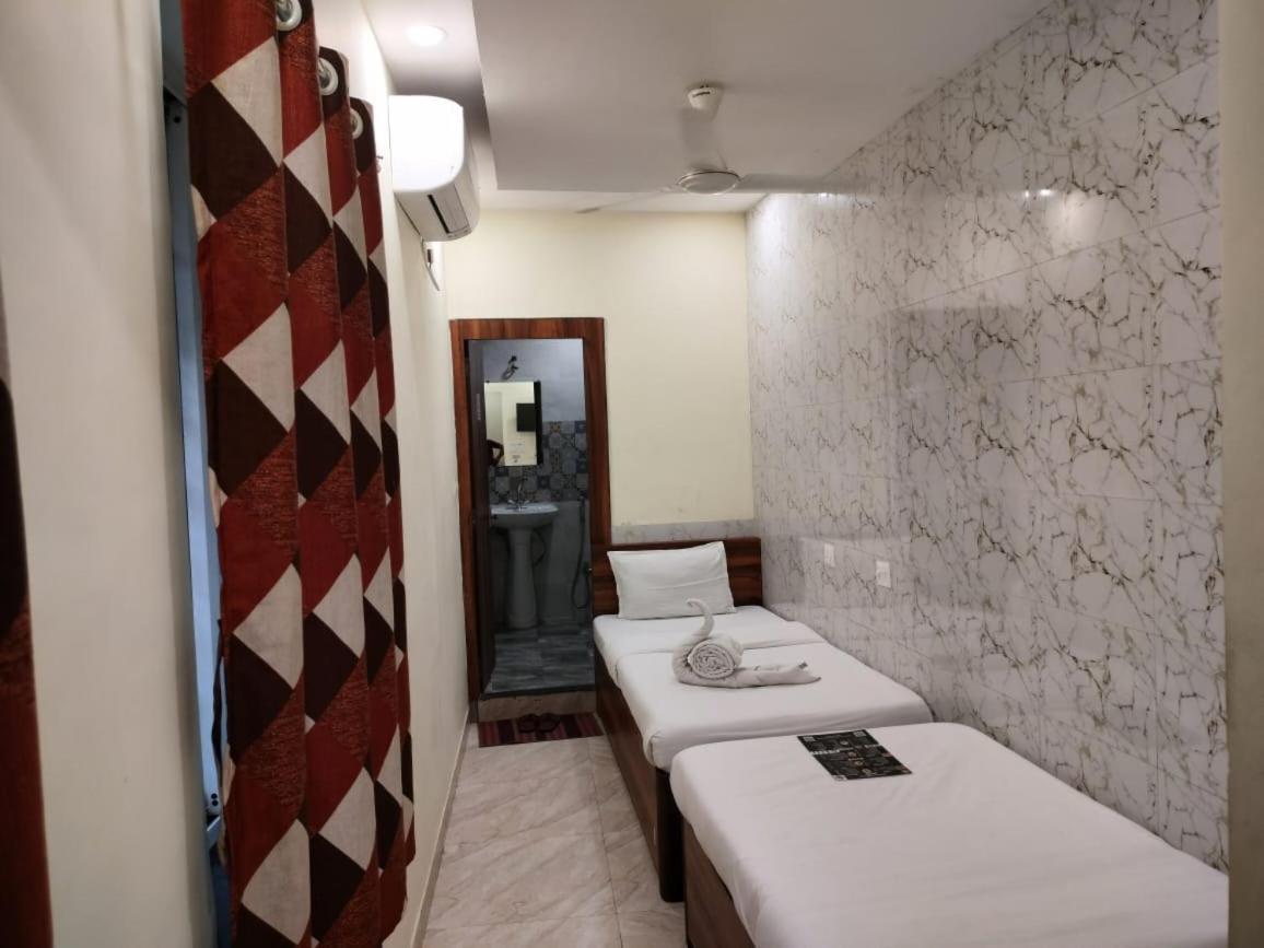 Hotel Holiday Express Calcutta Exteriör bild