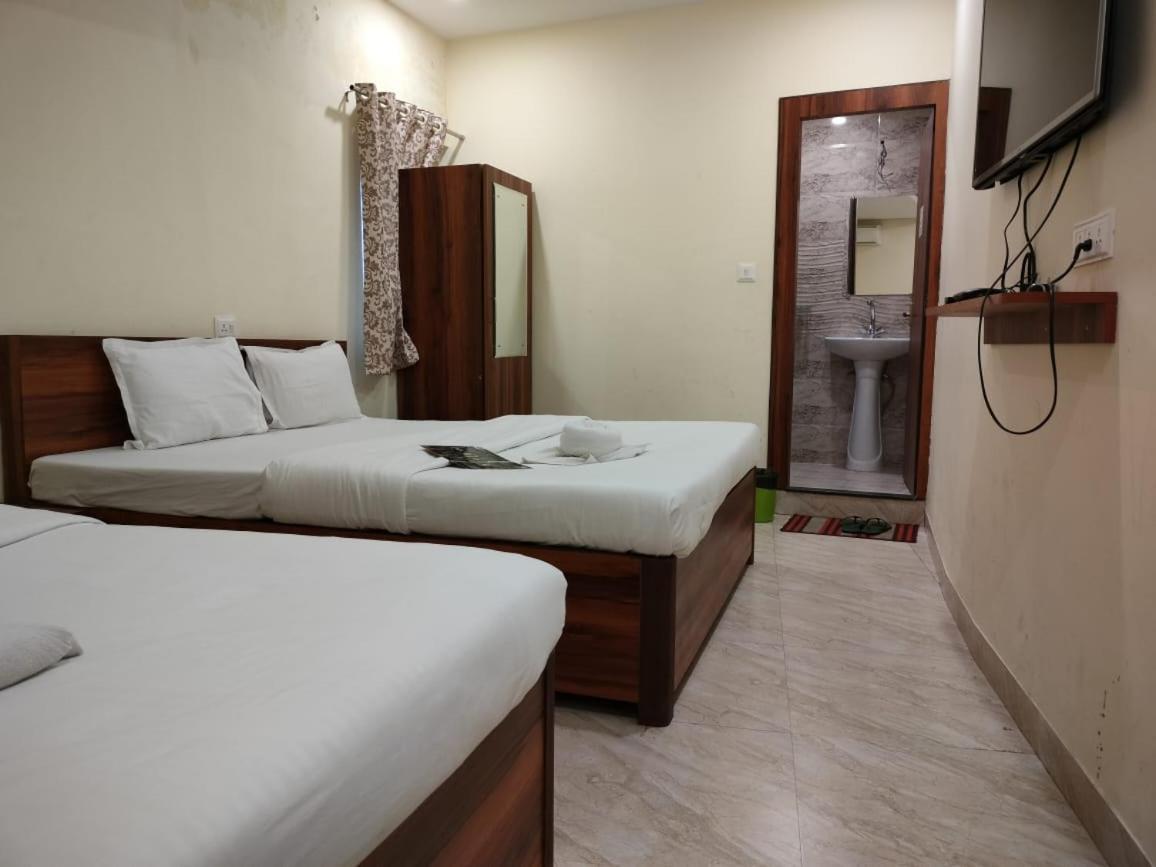 Hotel Holiday Express Calcutta Exteriör bild