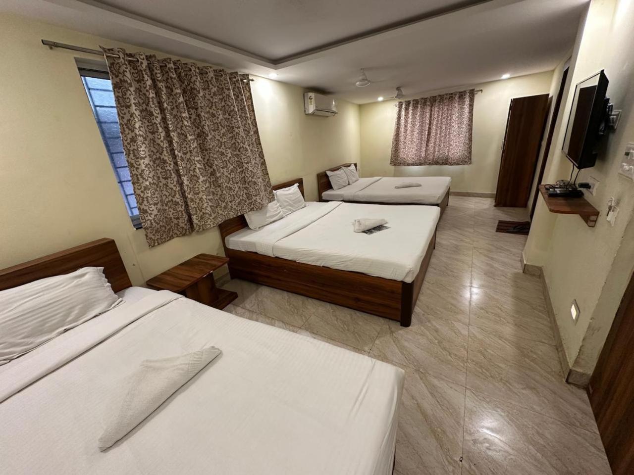 Hotel Holiday Express Calcutta Exteriör bild